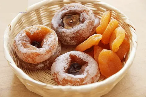 تصویر 4 از قیمت میوه خرمالو خشک با کیفیت ارزان + خرید عمده